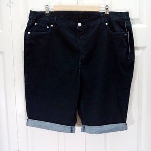 NWT D & Co. Women's Dark Denim Cuffed Bermuda Pull Up Shorts in size 22W